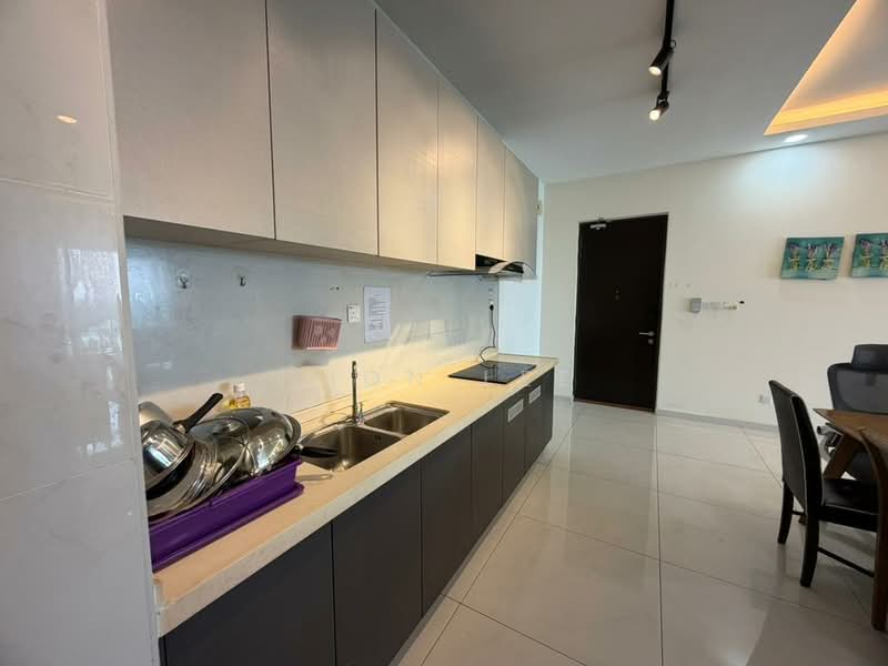 Condominium for Rent at Royal Strand @ Country Garden Danga Bay - Fion Lee - Kitchen - PropertyGuru.com.my