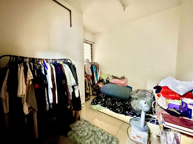 Pangsapuri untuk Dijual di Jelutong Apartment - Nabil Hamzah - Bedroom - PropertyGuru.com.my