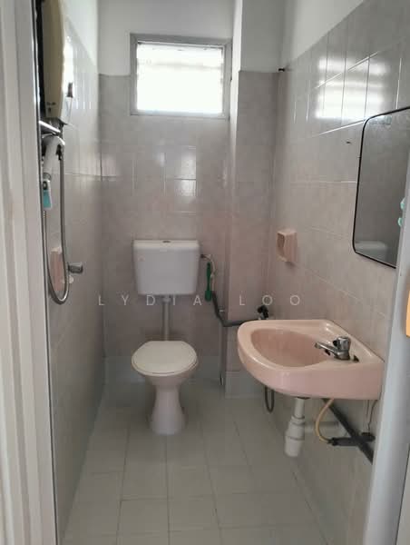 Rumah Teres 2 Tingkat untuk Disewa di Usj 11 (Subang Jaya) - Lydia Loo - Bathroom - PropertyGuru.com.my