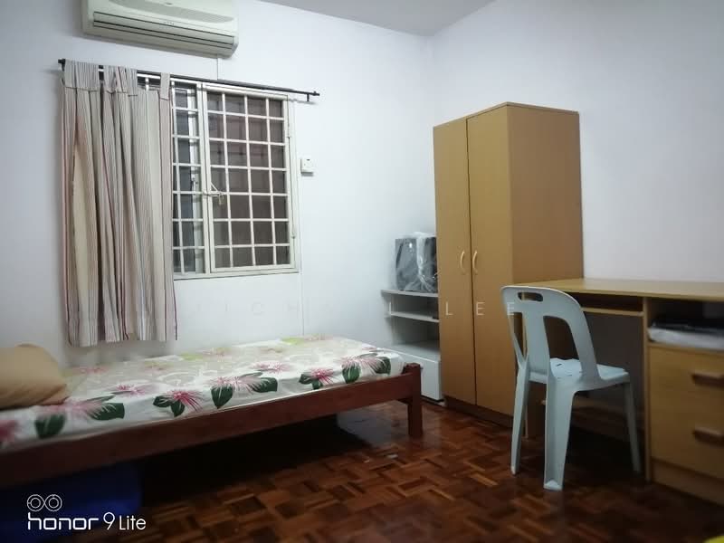 Pangsapuri untuk Dijual di saujana apartment - Michael Lee - Bedroom - PropertyGuru.com.my