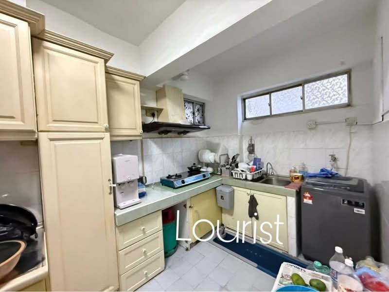 Untuk Disewa - Danau Idaman