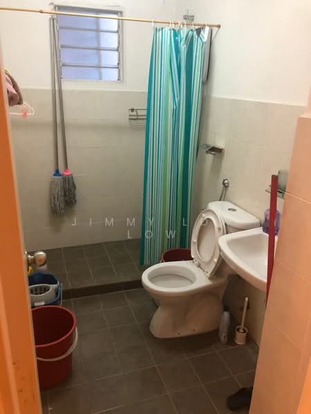 Condominium for Sale at Sierra Residency - Jimmy Low Low - Bathroom - PropertyGuru.com.my