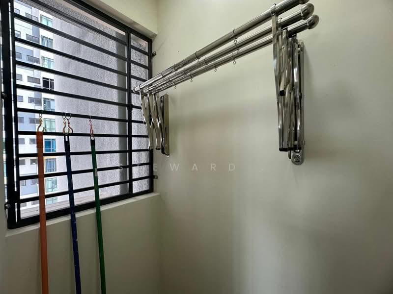 Servis Apartment untuk Disewa di ARC @ Austin Hills - Steward . - Balcony - PropertyGuru.com.my