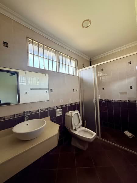 Semi-Detached House for Sale in Bandar Tun Hussein Onn (Cheras) - Zuraidah Dan - Bathroom - PropertyGuru.com.my