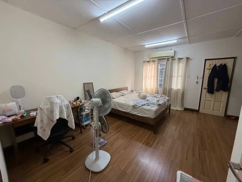 Rumah Teres 2 Tingkat untuk Dijual di Kuchai Lama (Kuala Lumpur) - Lucas Chan - Bedroom - PropertyGuru.com.my