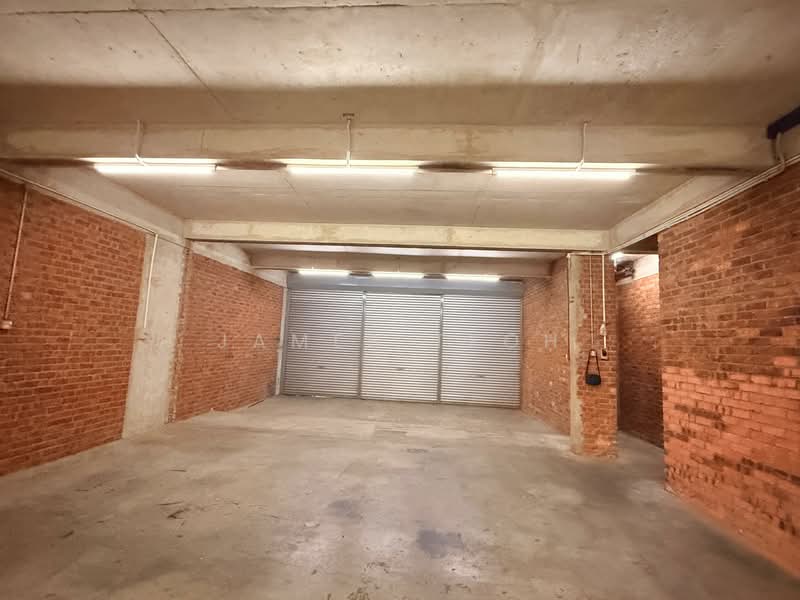 Shop for Rent in Klang (Selangor) - James Teoh - Car Park - PropertyGuru.com.my
