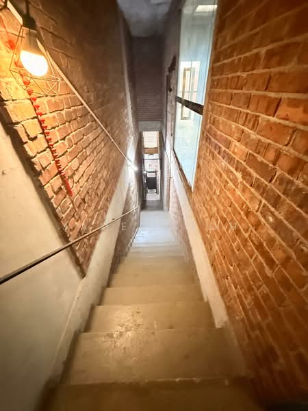 Shop for Rent in Klang (Selangor) - James Teoh - Corridor - PropertyGuru.com.my
