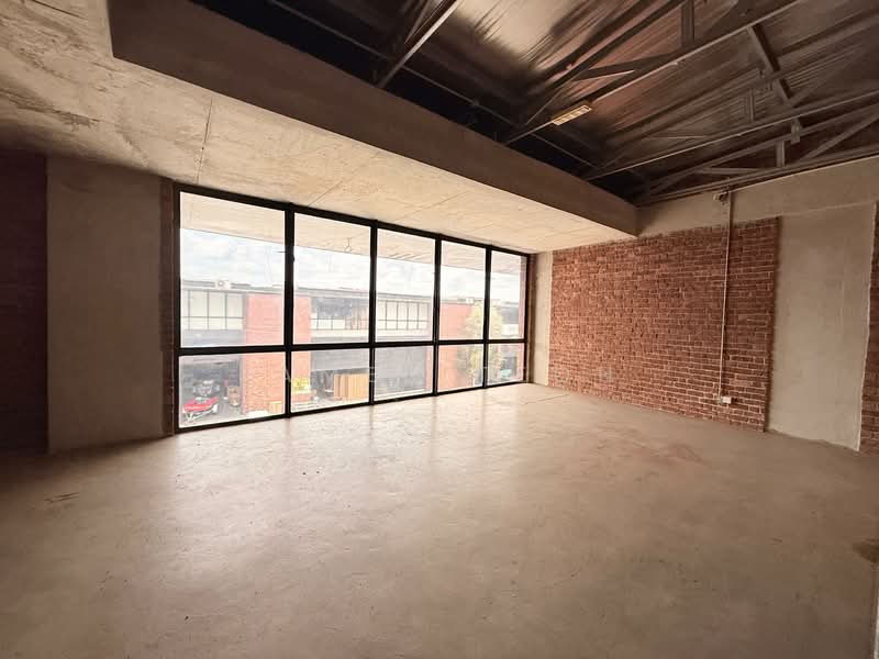 Shop for Rent in Klang (Selangor) - James Teoh - Interior - PropertyGuru.com.my