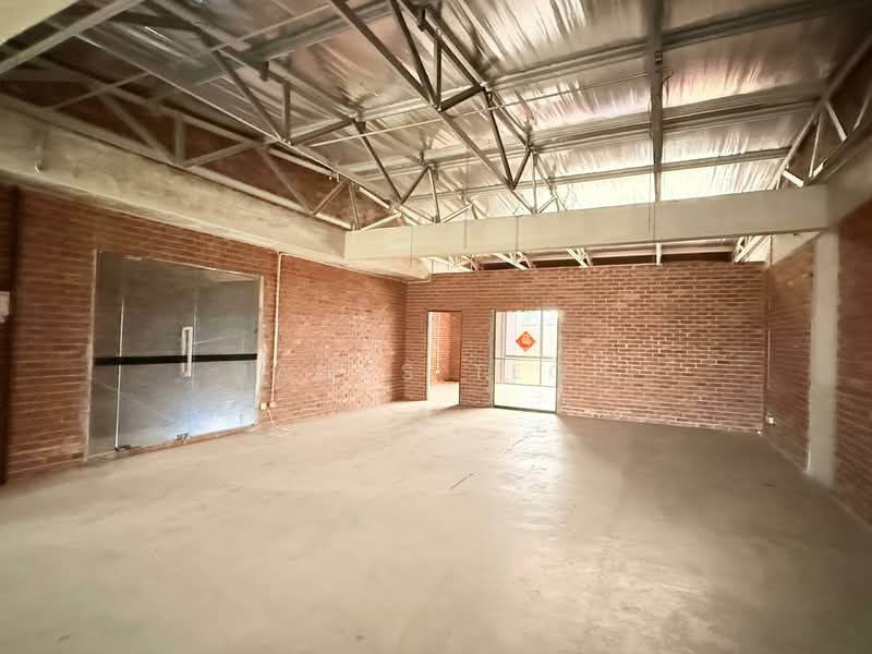 Shop for Rent in Klang (Selangor) - James Teoh - Interior - PropertyGuru.com.my