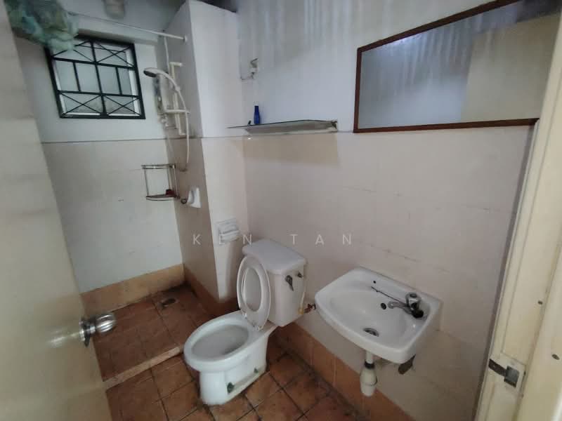 Pangsapuri untuk Disewa di Arena Green - KEN TAN - Bathroom - PropertyGuru.com.my