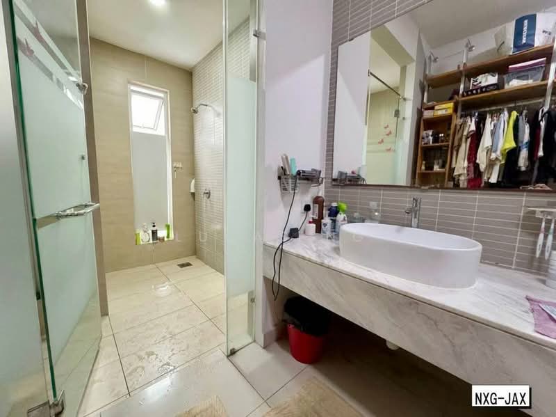 Semi-Detached House for Sale in Setia Damai (Setia Alam) - Lucas Ng - Bathroom - PropertyGuru.com.my