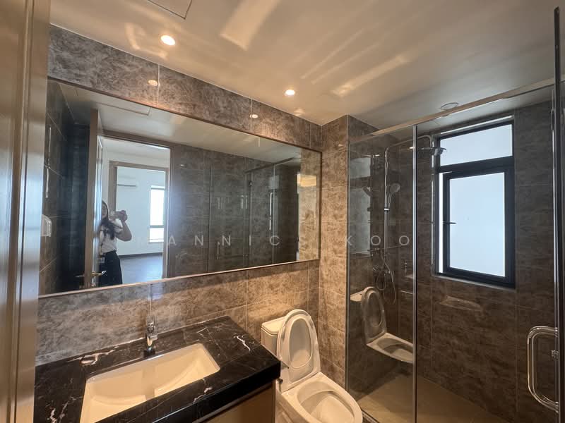 Kondominium untuk Dijual di R&F Princess Cove Phase 2-Seine Region - Mannics Koo - Bathroom - PropertyGuru.com.my