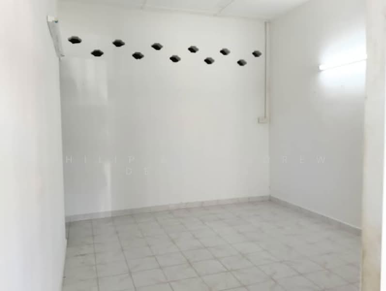 1-storey Terraced House for Sale in Taman Gembira (Klang) - A/L Andrew De Silva Philip - PropertyGuru.com.my