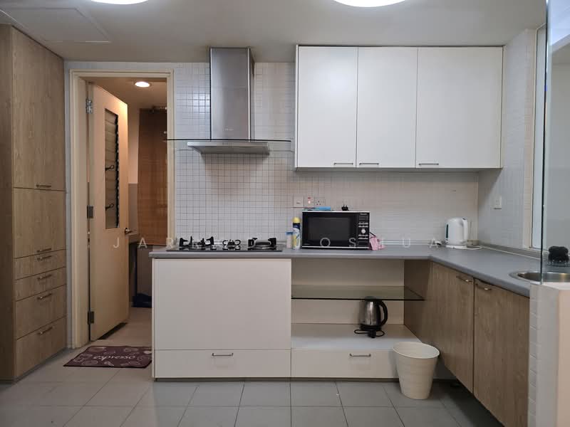 Service Residence for Rent at i-Zen @ Kiara 1 - Jarrod Joshua - Kitchen - PropertyGuru.com.my
