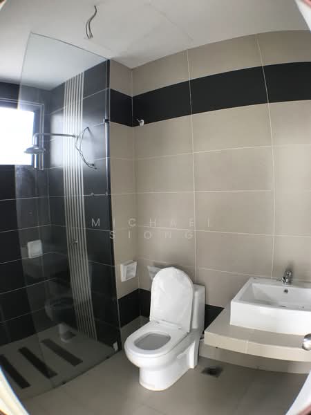 2.5-storey Terraced House for Sale in Rawang (Selangor) - Michael Siong - Bathroom - PropertyGuru.com.my