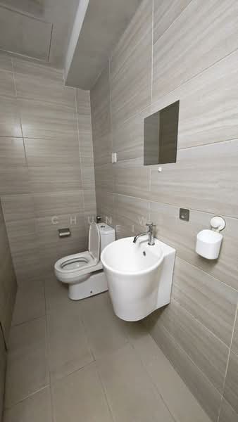 Servis Apartment untuk Disewa di Serviced Residence @ 3 Towers - Chun Wei Wei - Bathroom - PropertyGuru.com.my
