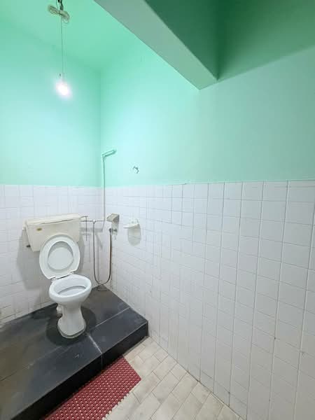 Rumah Teres 2 Tingkat untuk Dijual di Gombak (Selangor) - Hanif Hanz - Bathroom - PropertyGuru.com.my