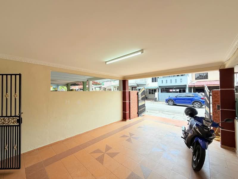 Rumah Teres 2 Tingkat untuk Dijual di Ulu Kelang (Kuala Lumpur) - Hanif Hanz - Exterior - PropertyGuru.com.my