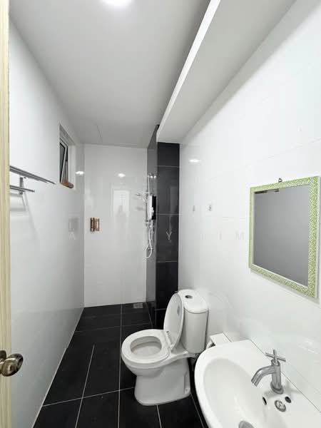 Condominium for Sale at The Clovers - Ashley Lim - Bathroom - PropertyGuru.com.my