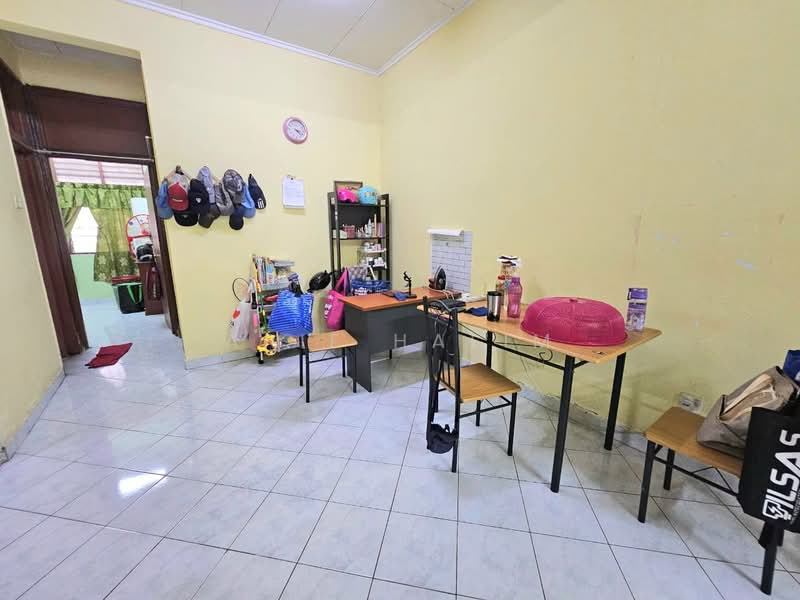 1-storey Terraced House for Sale at Taman Semenyih Indah - Arif Halim - PropertyGuru.com.my