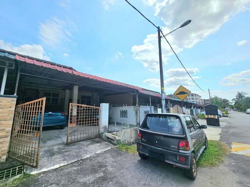 1-storey Terraced House for Sale at Taman Semenyih Indah - Arif Halim - PropertyGuru.com.my