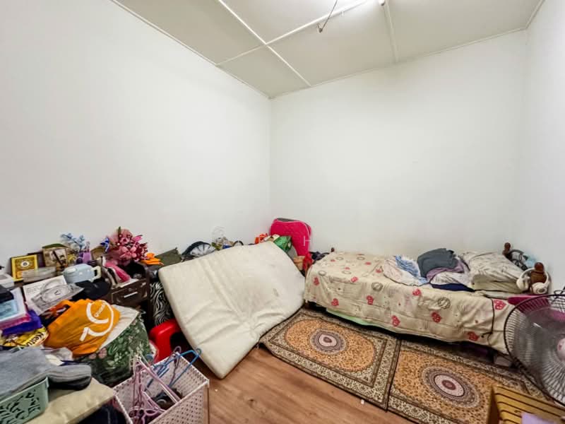 1-storey Terraced House for Sale in Kepong (Kuala Lumpur) - Hanif Hanz - Bedroom - PropertyGuru.com.my