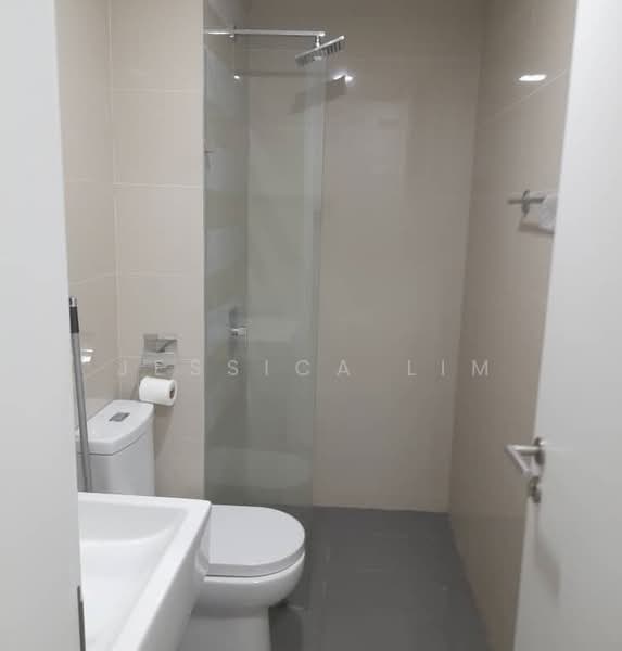 Service Residence for Sale at United Point (Residensi Berpadu) - Jessica Lim - Bathroom - PropertyGuru.com.my