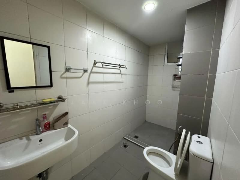 Condominium for Sale at Elit Heights @ Bayan City - Jake Khoo - Bathroom - PropertyGuru.com.my