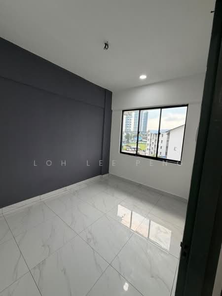 Rumah Flat untuk Dijual di Taman Molek - Loh Lee Peng - PropertyGuru.com.my