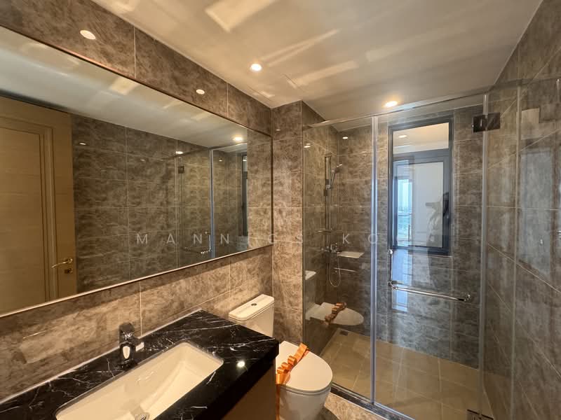 Kondominium untuk Dijual di R&F Princess Cove Phase 2-Seine Region - Mannics Koo - master Bathroom - PropertyGuru.com.my