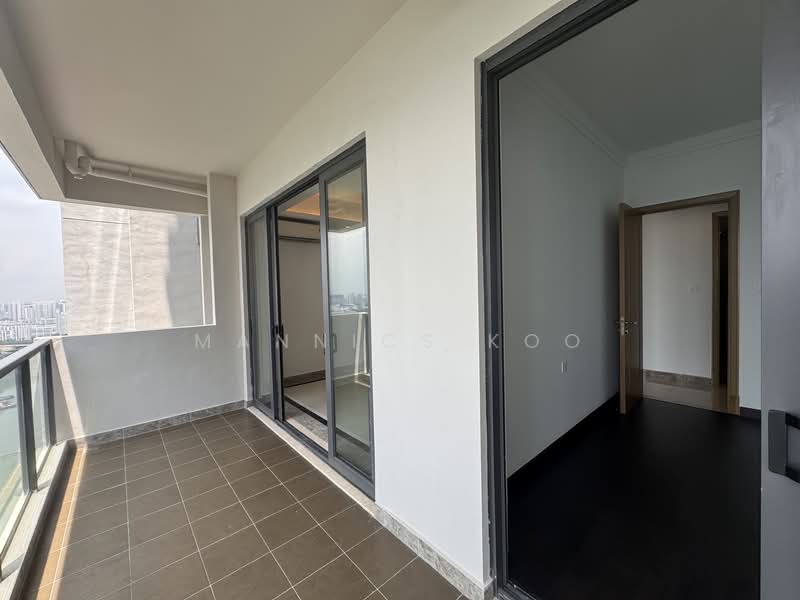 Kondominium untuk Dijual di R&F Princess Cove Phase 2-Seine Region - Mannics Koo - Balcony - PropertyGuru.com.my