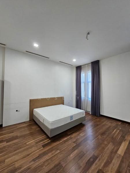 Bungalow House for Sale in Hartamas Heights (Batu) - Carmen Roselyn - PropertyGuru.com.my
