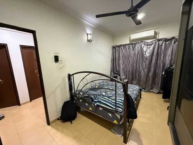 Rumah Teres 2 Tingkat untuk Dijual di Taman Bukit Desa (Taman Desa) - Lucas Chan - Bedroom - PropertyGuru.com.my