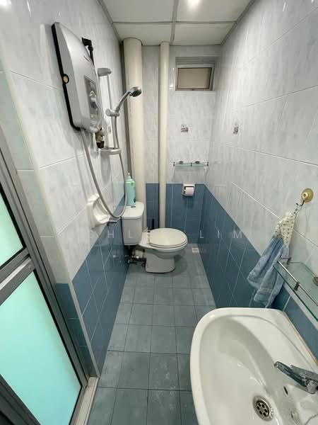 Apartment for Rent at University Place (Plaza Ivory) - Ashley Lim - Bathroom - PropertyGuru.com.my