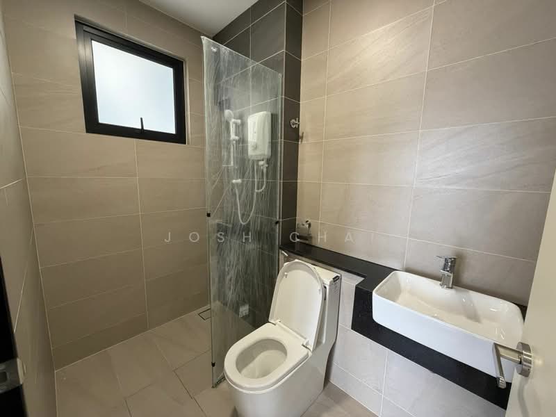 Servis Apartment untuk Disewa di 2Rio Residence @ Bandar Puteri Puchong - Josh Chai - Bathroom - PropertyGuru.com.my