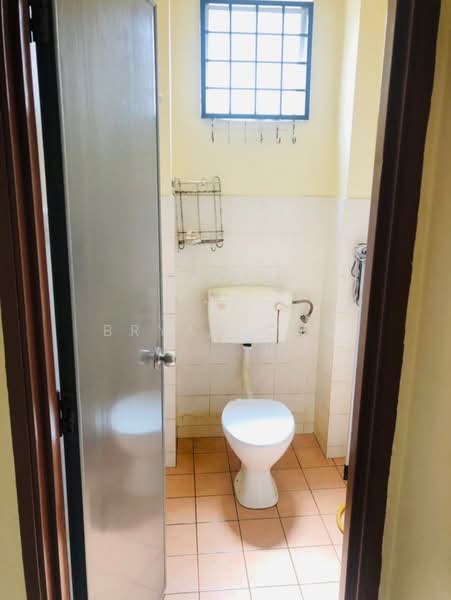 Flat for Sale at Taman Sri Kuching - Bryan Cho - Bathroom - PropertyGuru.com.my