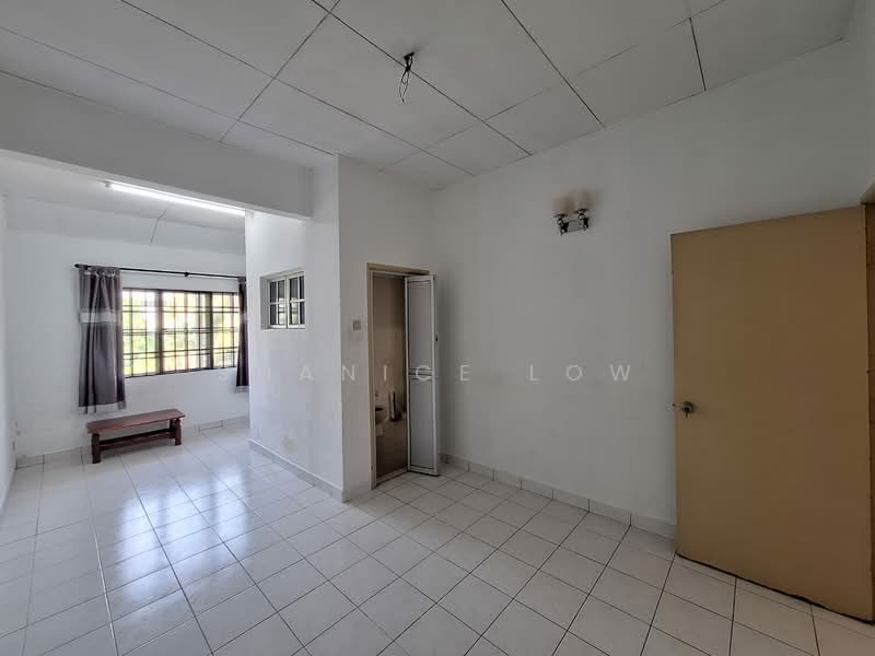 Rumah Teres 2 Tingkat untuk Dijual di Bandar Bukit Puchong 2 (Puchong) - Shanice Low - Living Room - PropertyGuru.com.my