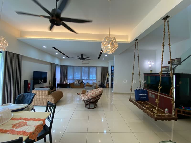 Rumah Berkembar untuk Dijual di Rawang (Selangor) - Michael Siong - Living Room - PropertyGuru.com.my