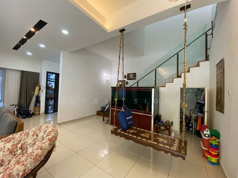Rumah Berkembar untuk Dijual di Rawang (Selangor) - Michael Siong - Living Room - PropertyGuru.com.my