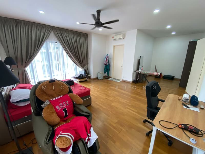 Rumah Berkembar untuk Dijual di Rawang (Selangor) - Michael Siong - Living Room - PropertyGuru.com.my