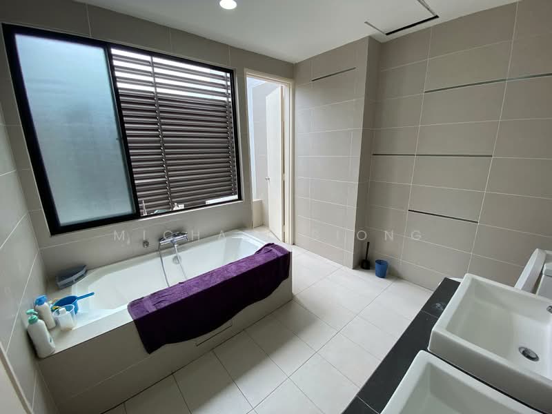 Rumah Berkembar untuk Dijual di Rawang (Selangor) - Michael Siong - Bathroom - PropertyGuru.com.my