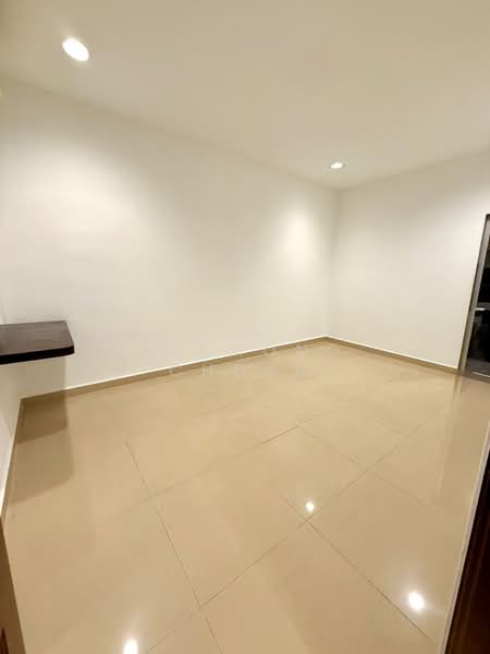 Retail Space for Rent in Taman Green Lane (Jelutong) - Desmond Chuah - PropertyGuru.com.my