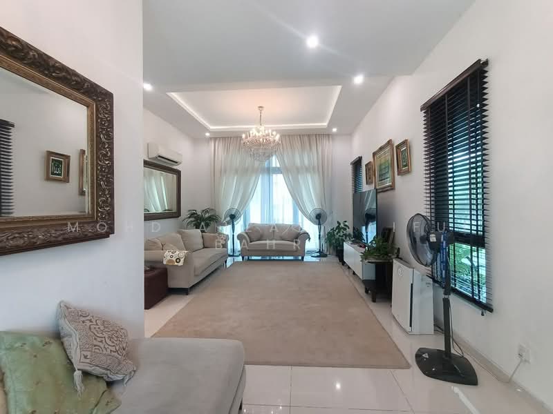 Bungalow for Sale in Cyberjaya (Selangor) - Mohd Aizat Saiful Bahri - Living Room - PropertyGuru.com.my