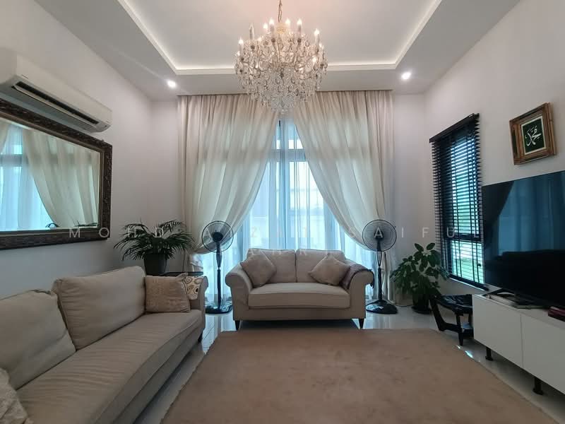 Bungalow for Sale in Cyberjaya (Selangor) - Mohd Aizat Saiful Bahri - Living Room - PropertyGuru.com.my