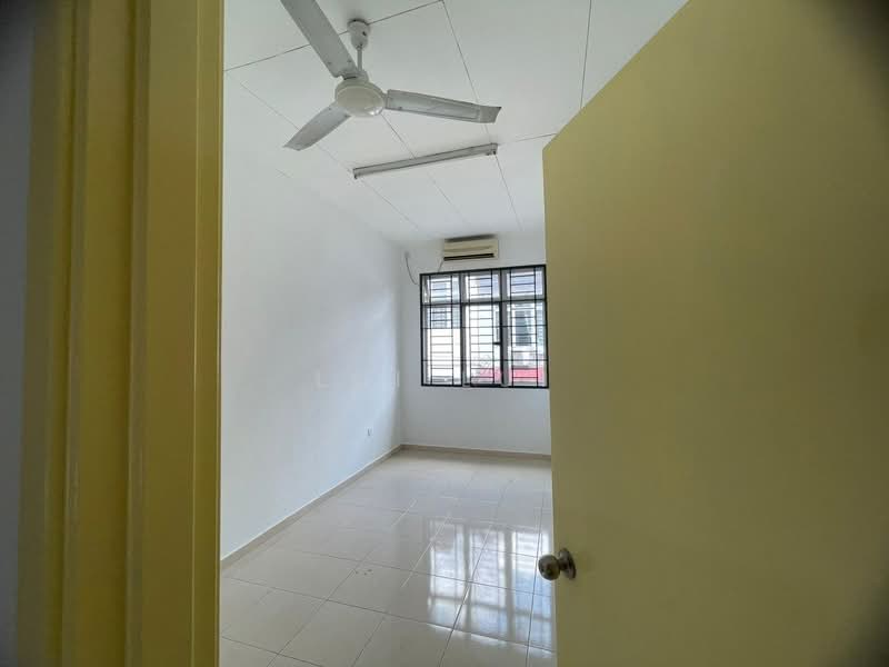 Rumah Teres 2 Tingkat untuk Disewa di Ulu Tiram (Johor) - Lui Lui - Bedroom - PropertyGuru.com.my