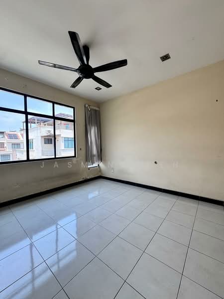 Rumah Teres 3 Tingkat untuk Disewa di Butterworth (Penang) - Jasmine Teh - PropertyGuru.com.my