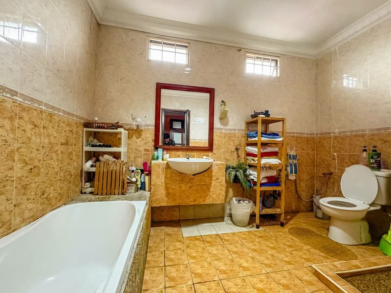 For Sale - Ukay Perdana