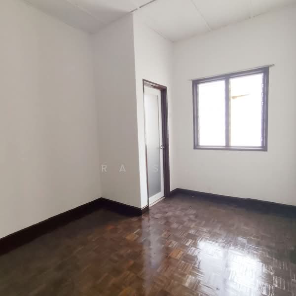 2-storey Terraced House for Sale in Kampung Raja Uda (Port Klang (Pelabuhan Klang)) - RAIS . - Interior - PropertyGuru.com.my
