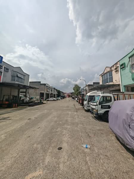 Kilang untuk Dijual di Pusat Perindustrian Sungai Chua (Kajang) - Michael Lee - Exterior - PropertyGuru.com.my