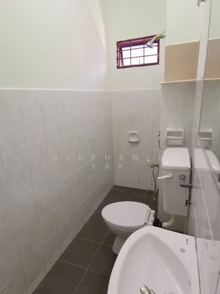 2-storey Terraced House for Sale in Taman Pendamar Indah 2 (Klang) - Stephanie Yap - Bathroom - PropertyGuru.com.my